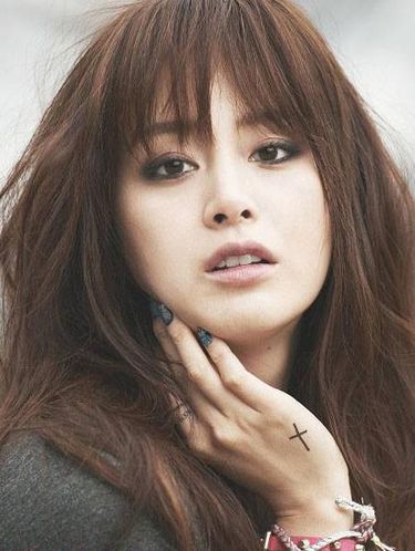 5 Rahasia Cantik Kim Tae Hee, Calon Istri Rain