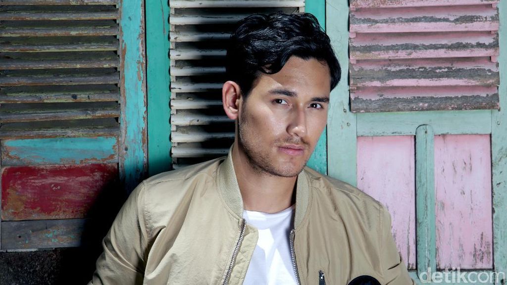 Yuk, Intip Imutnya Si Pemalu Arifin Putra The Hidden Treasure!