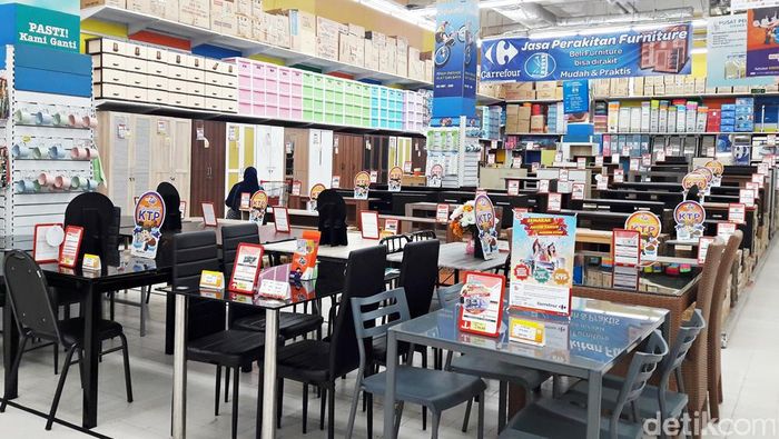 Promo Aneka Meja  Kursi Makan di  Transmart dan Carrefour 