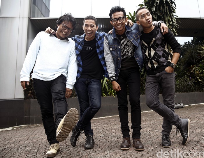 Band The Rain