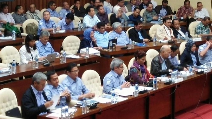 Susi Rapat dengan Komisi IV DPR dan BUMN Perikanan, Bahas Kinerja KKP
