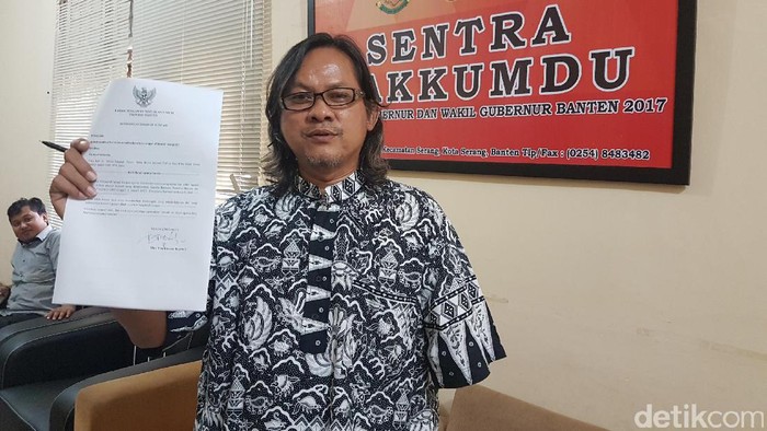 Dilaporkan Wahidin, Novelis Gol A Gong Diperiksa Bawaslu Banten