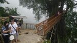 Air Terjun & Jembatan Gantung Fotogenik di Bogor