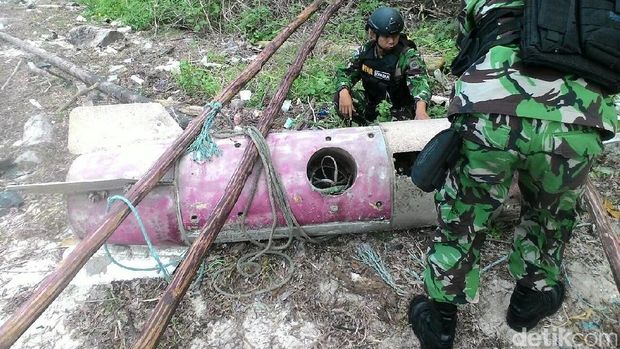 TNI AL dan Warga di Kepri Temukan Benda Mirip Torpedo