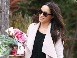 Pangeran Harry Bawa Meghan Markle ke Resepsi Pernikahan Pippa Middleton
