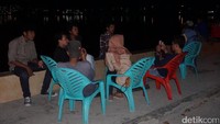 Mulai dari anak muda sampai orang tua berkumpul di tempat ini. Ini memang tempat nongkrong pilihan di Kota Luwuk (Bonauli/detikTravel)