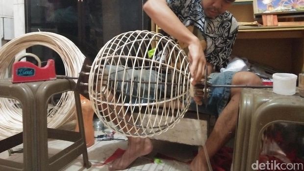 Lampion <i>Made in</i> Malang Sudah Terbang Hingga ke Eropa