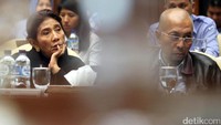 Rapat kerja tersebut membahas tindak lanjut ikhtiar hasil pemeriksaan semester I BPK RI tahun 2016, rencana kerja 2017 serta membahas isu-isu terkini mengenai kelautan dan perikanan.