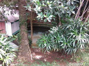 Warga Percaya Air dari Sumur Keramat di Beji Bawa Berkah