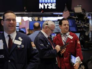 Corona Gilas Ekonomi, Pekerja di Wall Street Tetap Dapat Bonus?