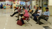 Terlihat ruang tunggu untuk para penumpang nampak bersih.