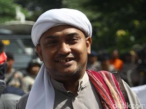 Novel Bela Habib Bahar bin Smith: Jerinx Cari Sensasi ala Kecebong!