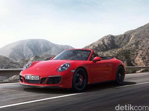 Porsche 911 GTS Terbaru Tampil Lebih Sporty