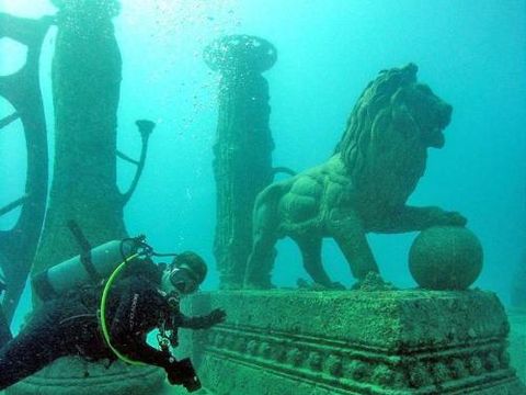 Menyelami Neptune Memorial Reef (Neptune Memorial Reef/Facebook)