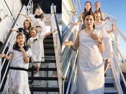 Potret Lucu Mengulang Kembali Kenangan Masa Kecil