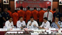Hal itu disampaikan Direktur Jenderal Imigrasi Ronny F Sompie saat menggelar keterangan pers di Kantor Imigrasi, Jakarta Pusat, Rabu (18/1/2017).