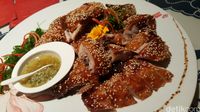 Li Feng Siapkan Sajian Kanton Spesial untuk Sambut Tahun Ayam
