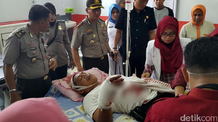 Dibacok Pria Tidak Waras, Kapolsek di Bone Tembak Mati Pelaku