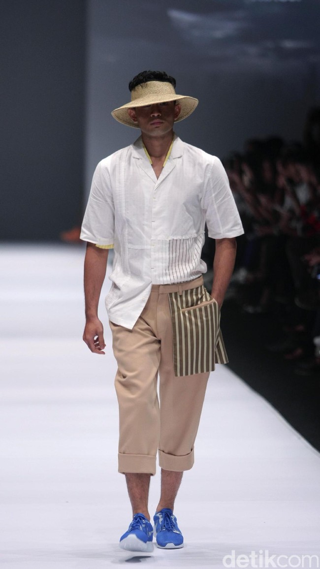 Koleksi Danjyo Hiyoji mengangkat tema The Urbanist di jakarta Fashion Week 2017. Senayan City. Jakarta. [Foto: Mohammad Abduh/Wolipop]