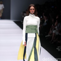 Koleksi Danjyo Hiyoji mengangkat tema The Urbanist di jakarta Fashion Week 2017. Senayan City. Jakarta. [Foto: Mohammad Abduh/Wolipop]