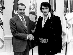 Harry Styles hingga Ansel Egort Bersaing Bintangi Film Tentang Elvis Presley