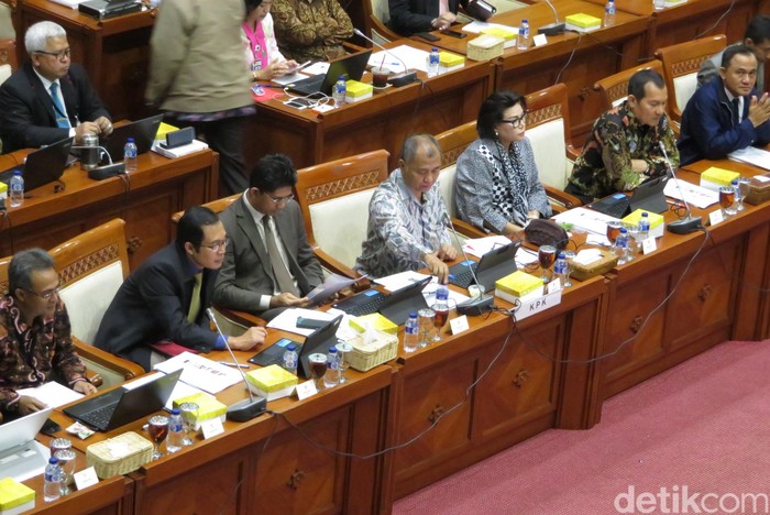 Komisi III DPR Tagih KPK Tuntaskan Kasus-kasus Lama