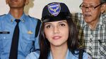Alexa Key, Si Securiti Cantik