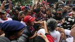 Diguyur Hujan, Djarot Sapa Warga Jakbar