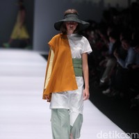 Koleksi Danjyo Hiyoji mengangkat tema The Urbanist di jakarta Fashion Week 2017. Senayan City. Jakarta. [Foto: Mohammad Abduh/Wolipop]