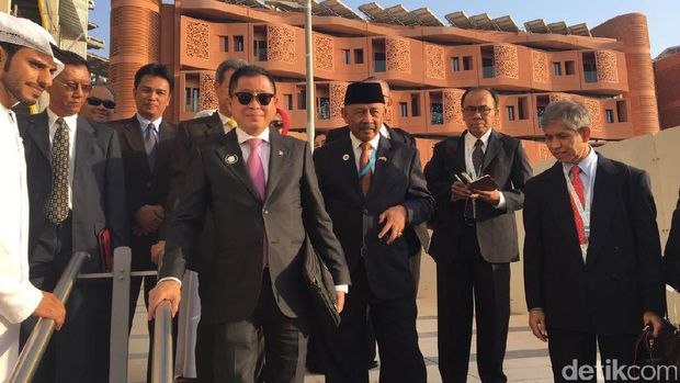 Menteri ESDM Ignasius Jonan di Abu Dhabi.