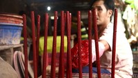 Sebelumnya, dupa tersebut dicat dengan warna khas merah.