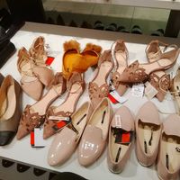 Zara Diskon Hingga 70%, <i>T-shirt</i> Mulai dari Rp 90 Ribu