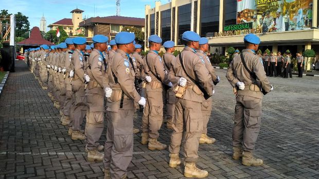 Kapolri berpesan agar para personel pilihan ini melaksanakan tugas dengan baik.