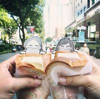 Coret-coretan Bareng Pacar Bikin Pasangan Ini Beken di Instagram 