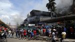 Kebakaran Pasar Senen Jadi Tontonan Warga