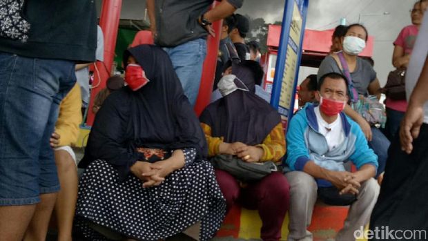 Toko Bajunya di Pasar Senen Ludes Terbakar, Pedagang: Lemas Saya