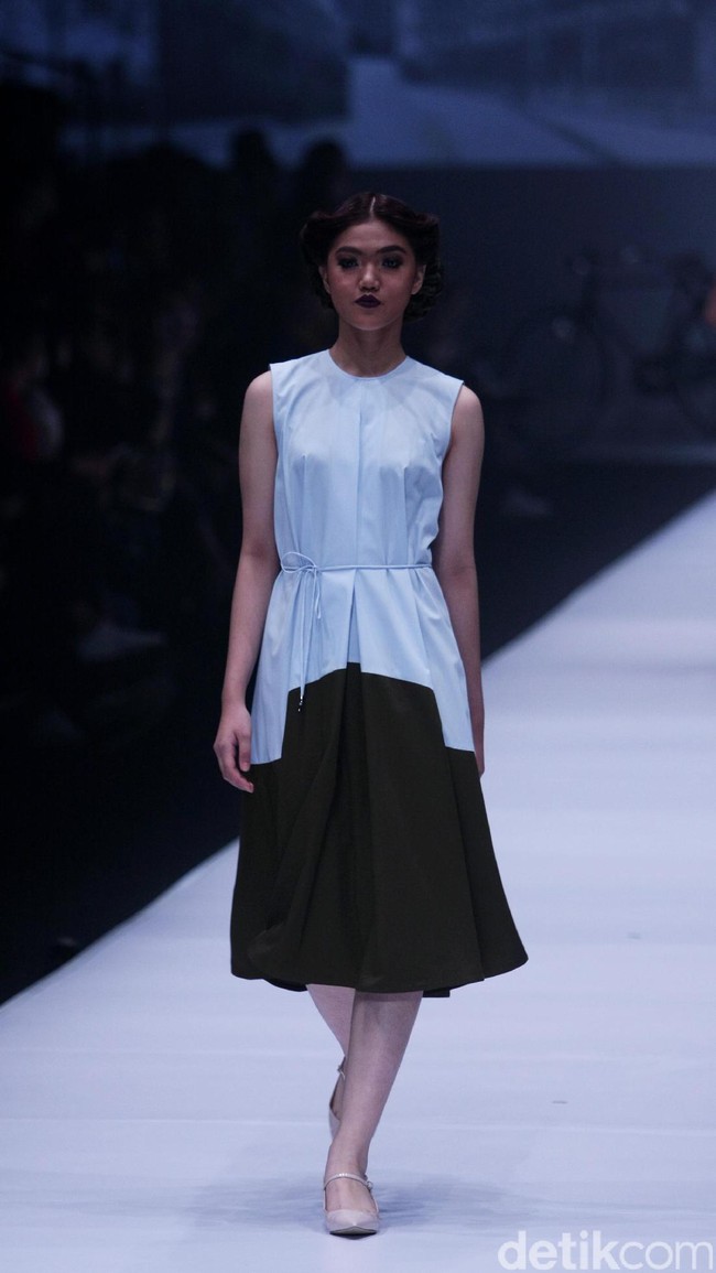 Koleksi Peggy Hartanto Kolaborasi dengan Loreal Professionel di Jakarta Fashion Week 2017. Senayan City. Jakarta. [Foto: Mohammad Abduh/Wolipop]