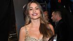 Sofia Vergara Heboh Banget Raih Piala Peoples Choice Awards