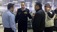 Wakapolri Komjen Syafruddin berbincang dengan Komandan Penjaga Perbatasan Kerajaan Yordania - Israel Kolonel Azran Aloaran di posko Perbatasan Kerajaan Jordan - Israel King Hussein Bridge, Jordania, Kamis (19/1/2017). Pool/Humas Polri.
