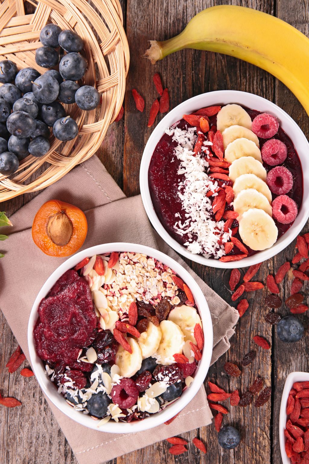 healthy breakfast, smoothie in bowl