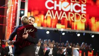 Kedua sahabat yang saling support, Ellen dan Justin Timberlake. Christopher Polk/Getty Images for Peoples Choice Awards/detikFoto.