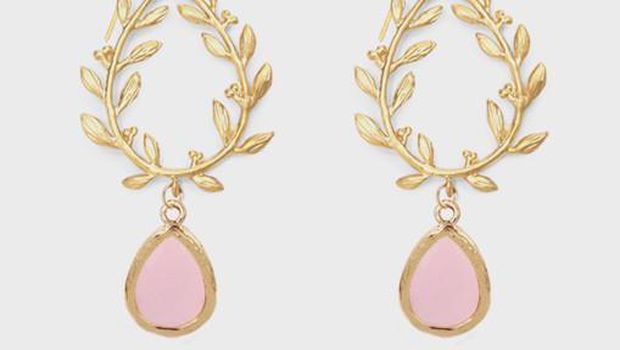 Tampil Memikat dengan 5 Anting Cantik Keluaran <i>Brand</i> Lokal