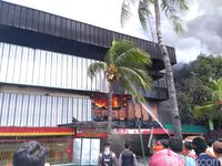  Penampakan kebakaran Pasar Senen pada pukul 10.49 WIB-11.00 WIB, Kamis (19/1/2017)