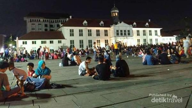 Jakarta Malam Hari Tempat wisata Jakarta di malam hari