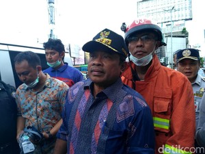 Ini Solusi Sumarsono Soal Pedagang Pasar Senen Jualan di Trotoar