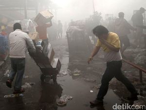 Kebakaran di Pasar Senen, Pedagang Ini Mengaku Rugi Rp 5 Miliar