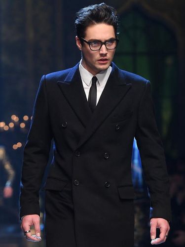 Levi Dylan, Cucu Tampan Bob Dylan yang Mulai Debut Jadi Model