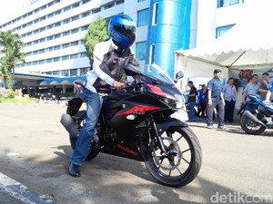 Suzuki Undang Diler untuk Jajal Si Kembar GSX-R150 dan GSX-S150