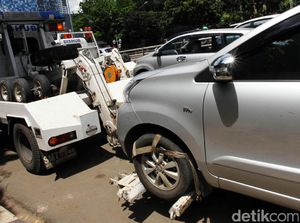 Punya Mobil Tak Punya Garasi dan Parkir di Jalan Ganggu Sekali