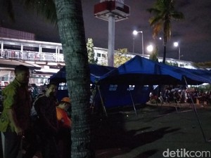 Posko dan Penjagaan Bersiaga di Pasar Senen Agar Tak Ada Penjarah